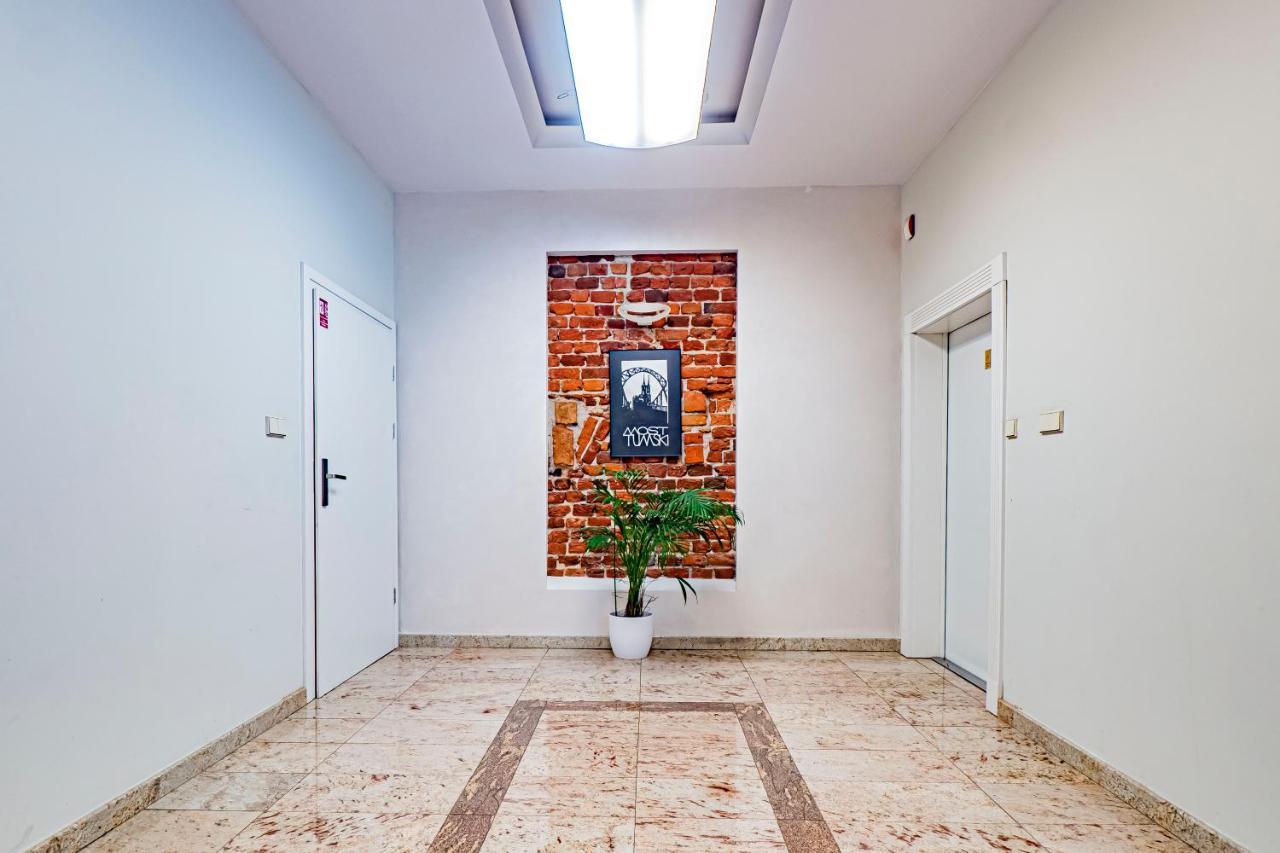 Prestige Apartment - Elegant & Quiet Stay 3 Rooms 90M2 - As Home Apartamenty Rynek 508 Wroclaw Dış mekan fotoğraf