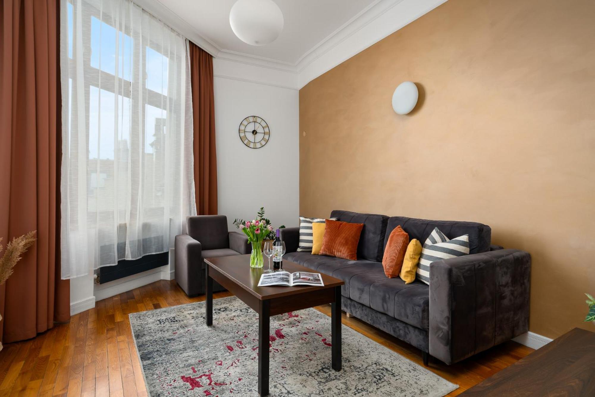 Prestige Apartment - Elegant & Quiet Stay 3 Rooms 90M2 - As Home Apartamenty Rynek 508 Wroclaw Dış mekan fotoğraf